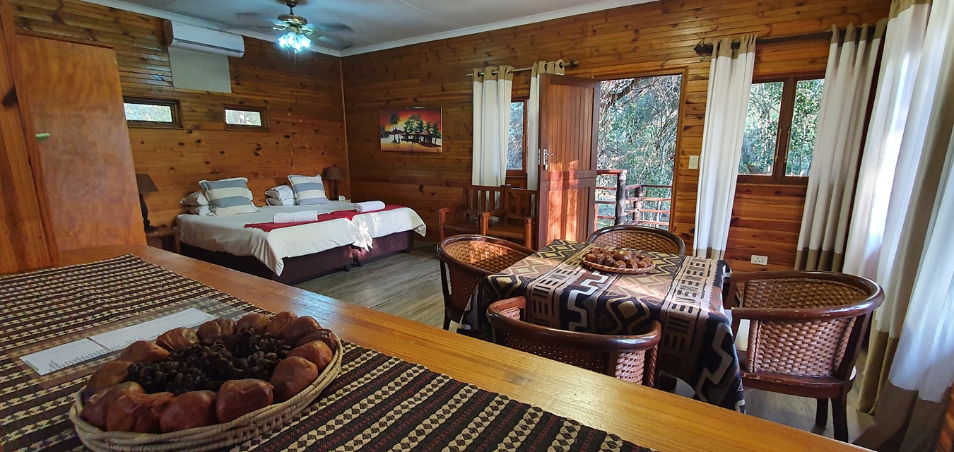 Bonamanzi Safari Lodge | Self-Catering and Fully Catering Lodge - Hluhluwe iMfolozi Reservations